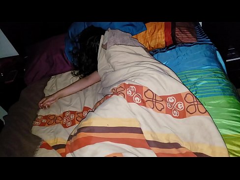 ❤️ Nevlastný syn nadáva svojej mladej nevlastnej matke, zatiaľ čo ona spí. Porno na nás sk.hochu-sex-tomsk.ru ❌️❤